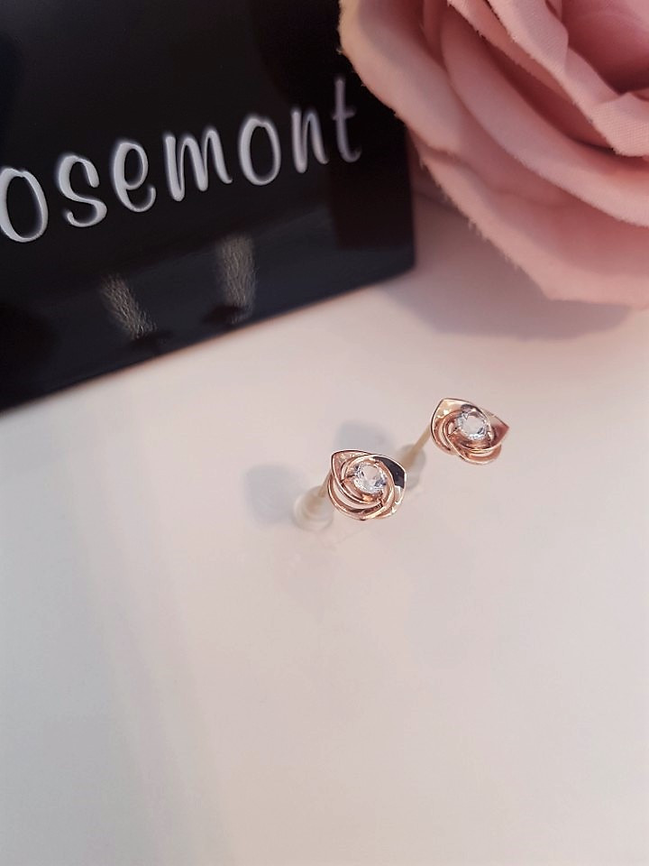 <b><p>Jewelery Rose Mont Topaz 14K earring RK0118</p></b><b><p>ズームジュエリー ローズモン トパ 14K イヤリング RK0118 結婚式の祝賀客ルックコーディネ</p></b><br /><br /><p align='center'>