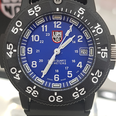 <b><p>Luminox SEA XS.3003 20's couple Smer Vacation</p></b><b><p>ルミノックス 海 XS.3003 20代 カップル 夏休み 四季 一つだけで説得力の</p></b><br /><br /><p align='center'>