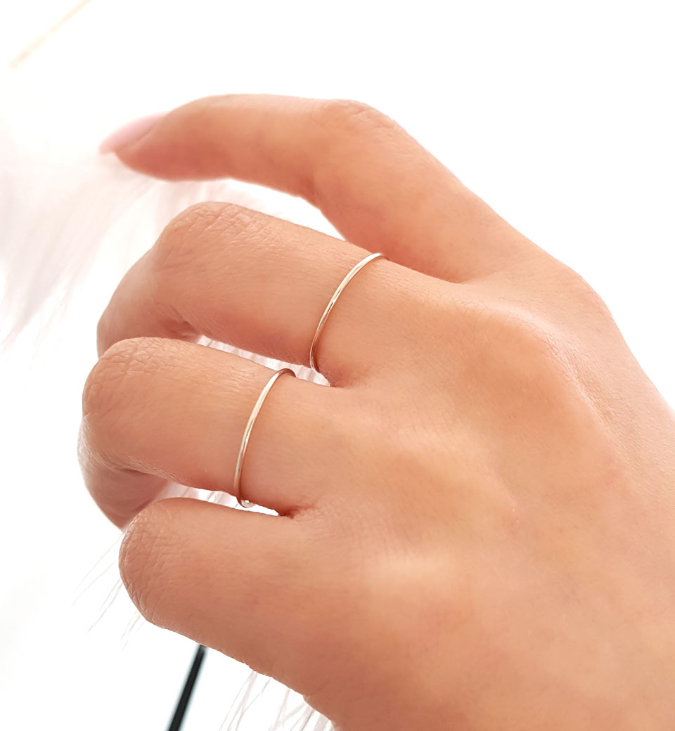 <b><p>White gold Thread ring attractive nt feel</p></b><b><p>ホワイト ゴールド 糸リング 魅力ある きちんとした感じ 14K コーディネートしやすい</p></b><br /><br /><p align='center'>