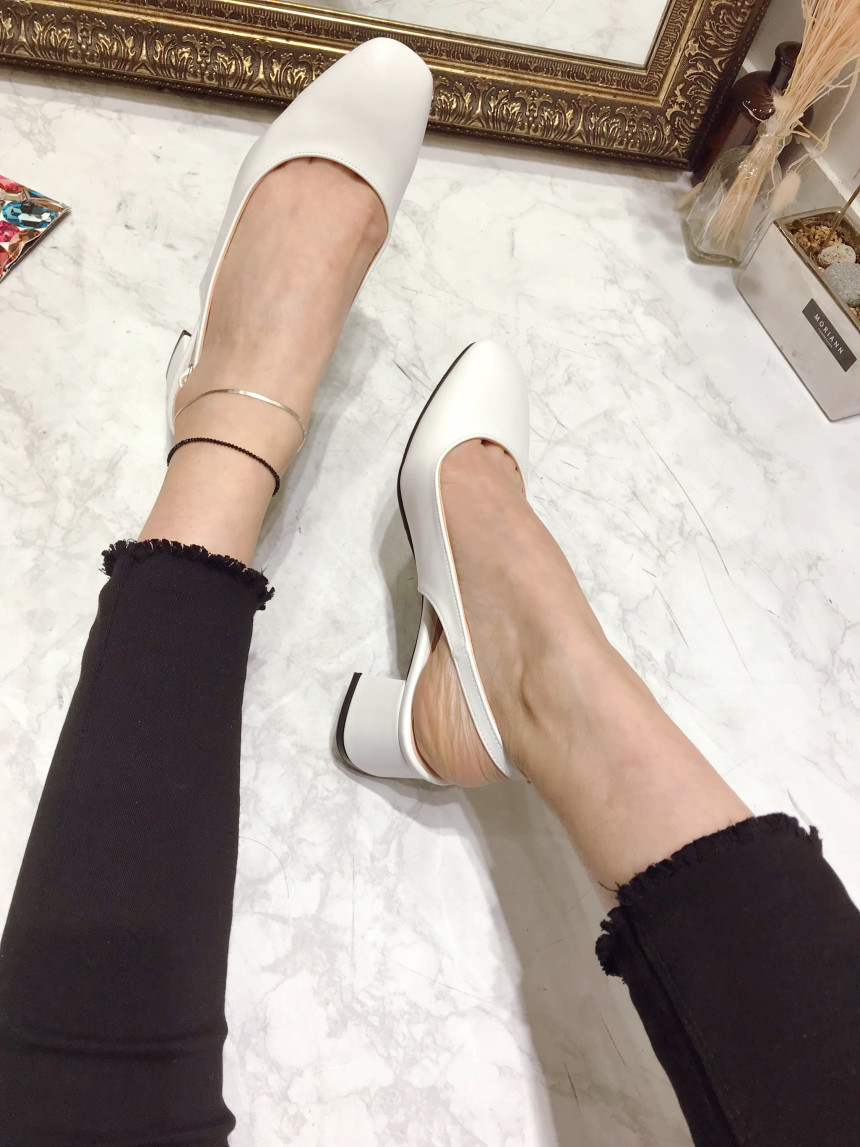 <b><p>Korean Specials Slim Squa nose Middle el</p></b><b><p>Korean特価 スリムな 正方形の鼻 ミドルヒール ングベクヒル 5cm、7cm</p></b><br /><br /><p align='center'>