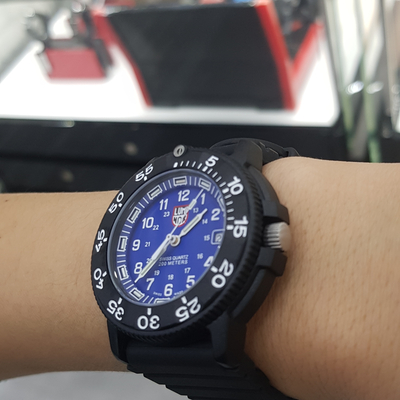 <b><p>Luminox SEA XS.3003 20's couple Smer Vacation</p></b><b><p>ルミノックス 海 XS.3003 20代 カップル 夏休み 四季 一つだけで説得力の</p></b><br /><br /><p align='center'>