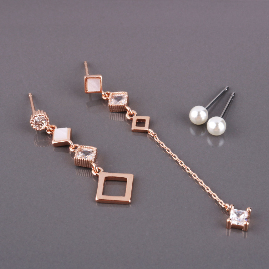 <b><p>Bollare Rhombus cape drop erings SPE421 Refed</p></b><b><p>ボラレ 菱形螺鈿ドロップイヤリング SPE421 洗練された 飾るドゥトアン飾るよう</p></b><br /><br /><p align='center'>