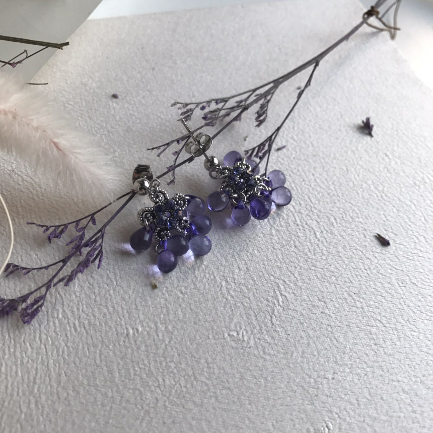 <b><p>Bobo Song Glass Cubic earri oops Today's</p></b><b><p>ボボ集り グラス キュービック イヤリング おっと 今日のファッション 清純コーディネート</p></b><br /><br /><p align='center'>