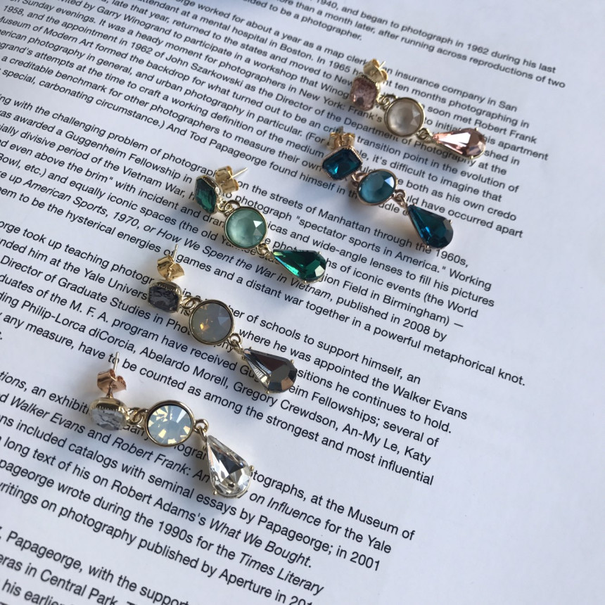 <b><p>Pony Color cubic Drop Earrings 5c Look-Ahead</p></b><b><p>ポニー カラーキュービック ドロップイヤリング 5色 出勤ルコーディネート 結婚式の祝賀客</p></b><br /><br /><p align='center'>