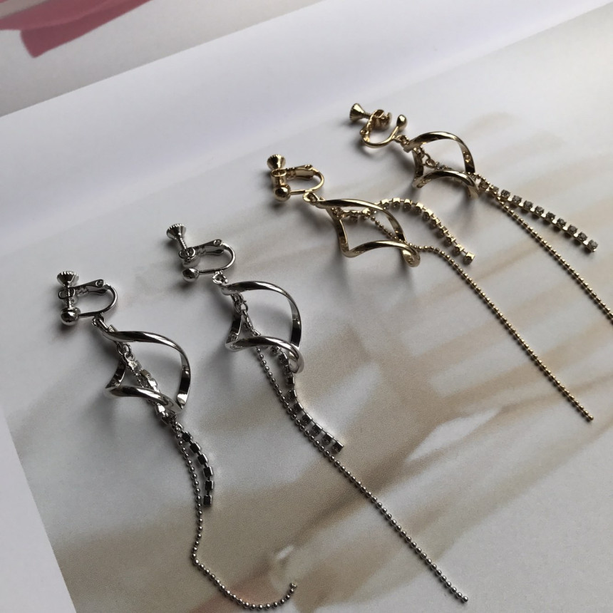 <b><p>Possible eaves Sonia Cubic Lg Drop rring</p></b><b><p>グィチ可能 ソニア キュービック ロング ドロップ イヤリ フェミニンコーディネート</p></b><br /><br /><p align='center'>