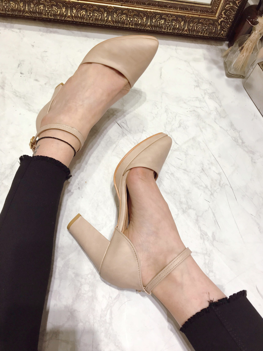 <b><p>diagonal Toe Stiletto Go rap heel Kean Feminine</p></b><b><p>斜線 トウ スティレット 行って見れ ストラップヒール 韓国語 フェミニンコーディネート</p></b><br /><br /><p align='center'>