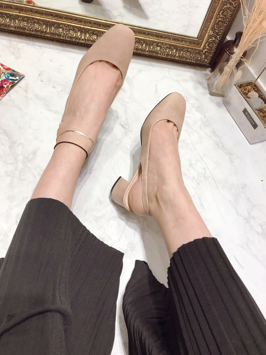 <b><p>Korean Specials Slim Squa nose Middle el</p></b><b><p>Korean特価 スリムな 正方形の鼻 ミドルヒール ングベクヒル 5cm、7cm</p></b><br /><br /><p align='center'>