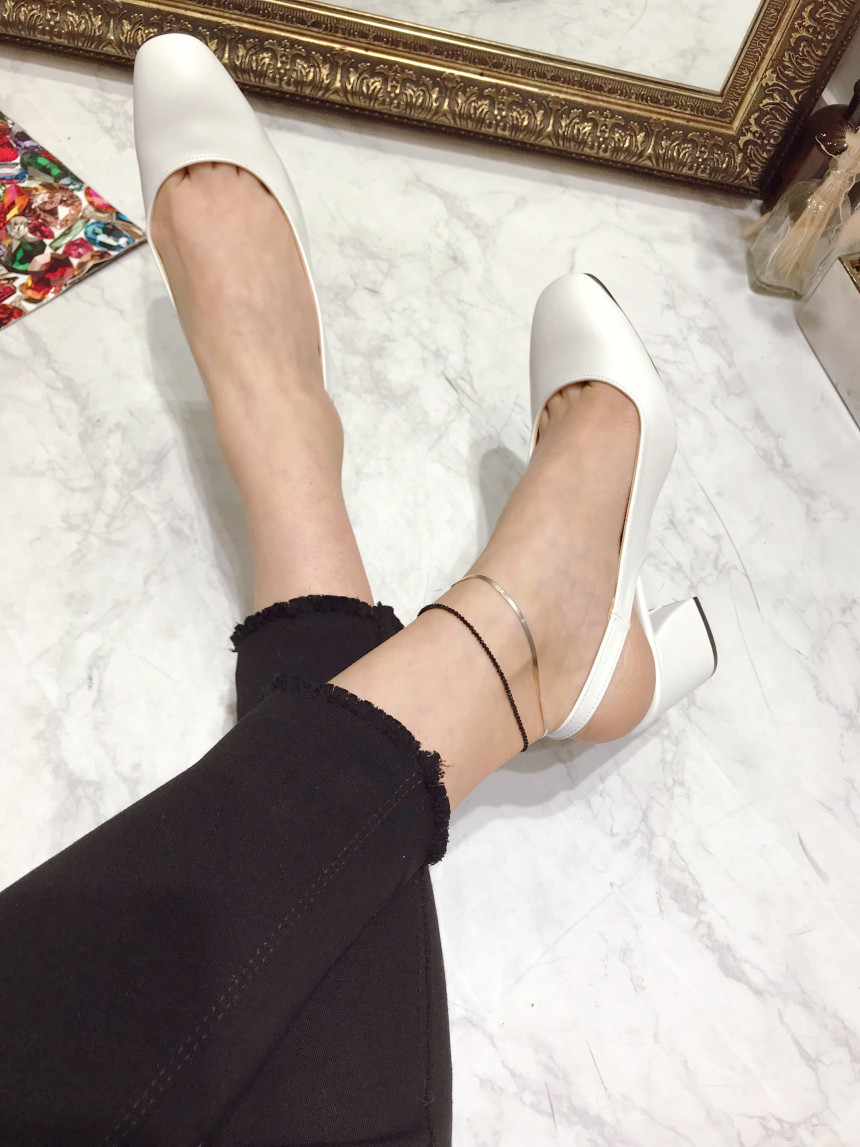 <b><p>Korean Specials Slim Squa nose Middle el</p></b><b><p>Korean特価 スリムな 正方形の鼻 ミドルヒール ングベクヒル 5cm、7cm</p></b><br /><br /><p align='center'>