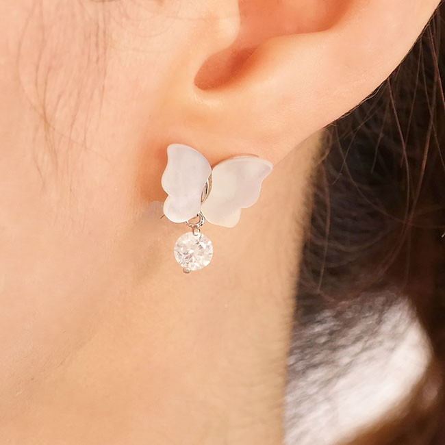 <b><p>Eileen Natty Buerfly Earrings ajje18357 Vivid</p></b><b><p>アイリーン 螺鈿の弓のイヤリング ajje18357 生気溌剌と 特別な贈り物 センスのある女性</p></b><br /><br /><p align='center'>