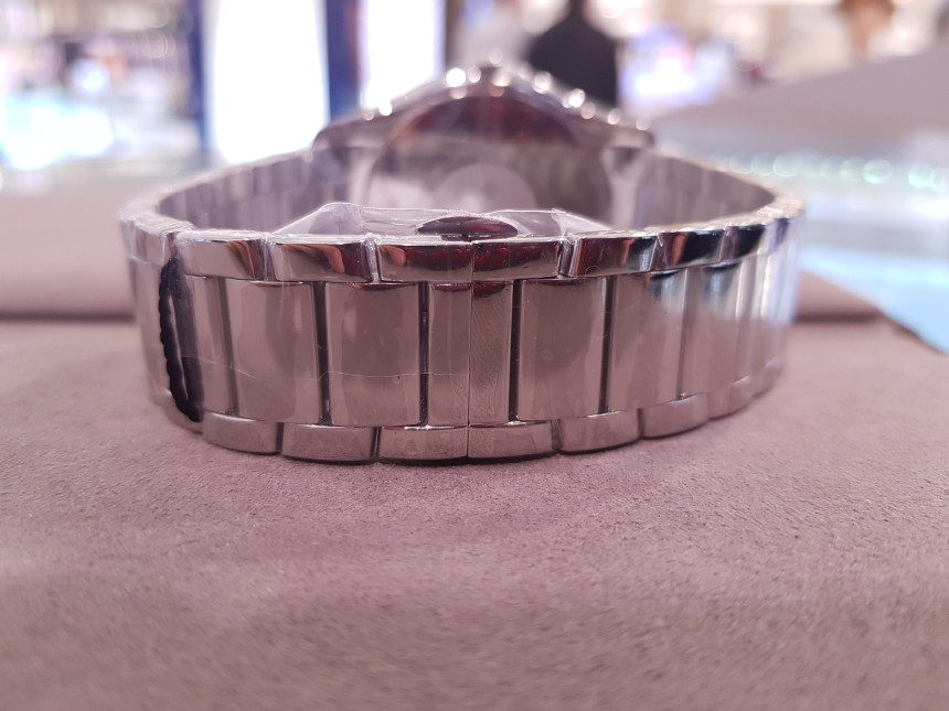 <b><p>Emporio Armani men tal clock AR11085 attractive</p></b><b><p>エンポリオ アルマーニ 男性用 メタル 時計 AR11085 魅力ある 斬新なデザイン</p></b><br /><br /><p align='center'>