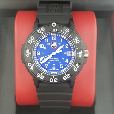 <b><p>Luminox SEA XS.3003 20's couple Smer Vacation</p></b><b><p>ルミノックス 海 XS.3003 20代 カップル 夏休み 四季 一つだけで説得力の</p></b><br /><br /><p align='center'>