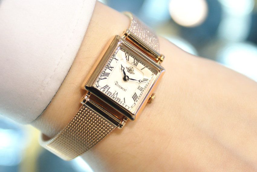 <b><p>Rose Mont NOSTALGIA SQUARE gold White NS-011RVR-MT</p></b><b><p>ローズモン ノスタルジア 平方 ゴールド ホワイト NS-011RVR-MT 豪華な</p></b><br /><br /><p align='center'>