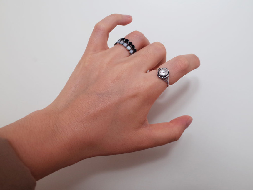 <b><p>Antique Ellipse Silv ring Refed Luxuous Chic</p></b><b><p>アンティーク 楕円 シルバーリング 洗練された 豪華な シックな スタイリッシュな</p></b><br /><br /><p align='center'>