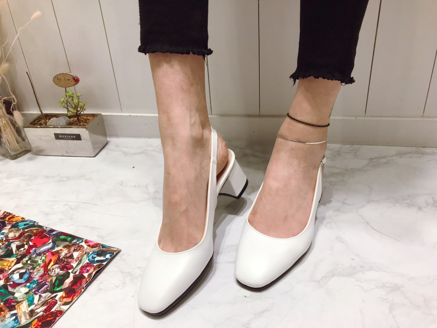 <b><p>Korean Specials Slim Squa nose Middle el</p></b><b><p>Korean特価 スリムな 正方形の鼻 ミドルヒール ングベクヒル 5cm、7cm</p></b><br /><br /><p align='center'>