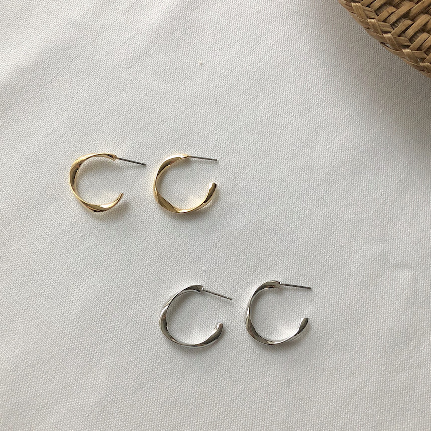 <b><p>daily medium Ring earrs acc709 basic Good</p></b><b><p>デイリー ミディアム リングピアス acc709 基本 ベーシック 無難な メタル</p></b><br /><br /><p align='center'>