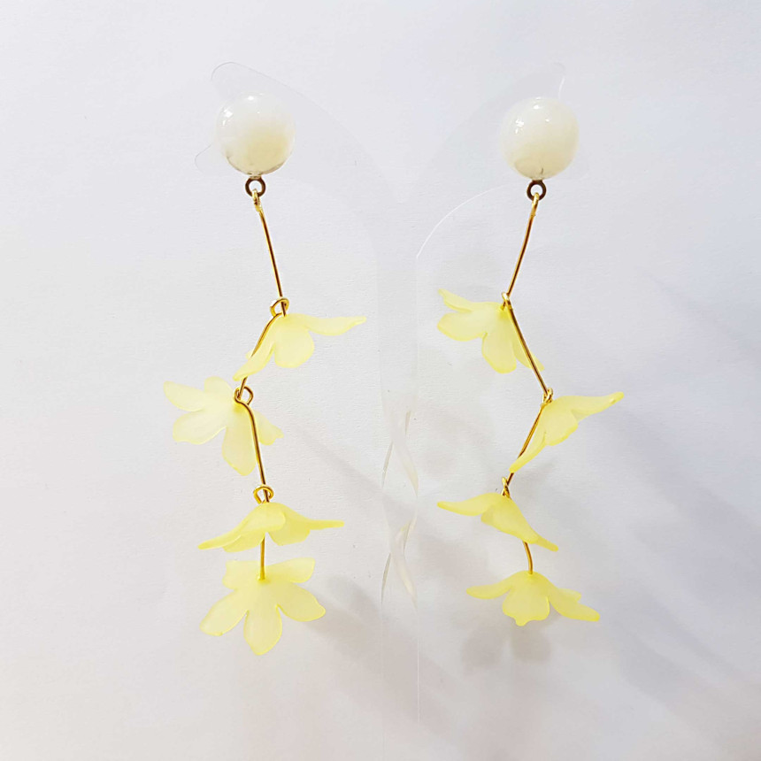 <b><p>Dyed flowers HOMAIKA Drop earring</p></b><b><p>染色花 ホマイカ ドロップ イヤリング</p></b><br /><br /><p align='center'>