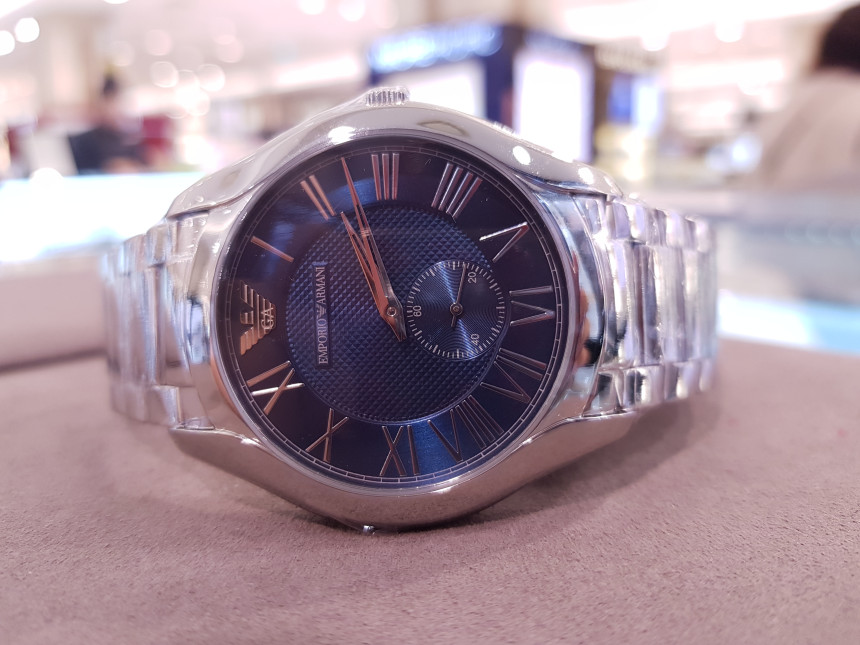 <b><p>Emporio Armani men tal clock AR11085 attractive</p></b><b><p>エンポリオ アルマーニ 男性用 メタル 時計 AR11085 魅力ある 斬新なデザイン</p></b><br /><br /><p align='center'>