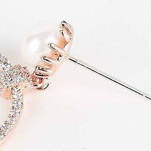 <b><p>Lons Cubic Ellipse Drop Pearl ring Feme coordati</p></b><b><p>ローンズ キュービック 楕円 ドロップ 真珠 イヤリング フェミニンコーディネート</p></b><br /><br /><p align='center'>