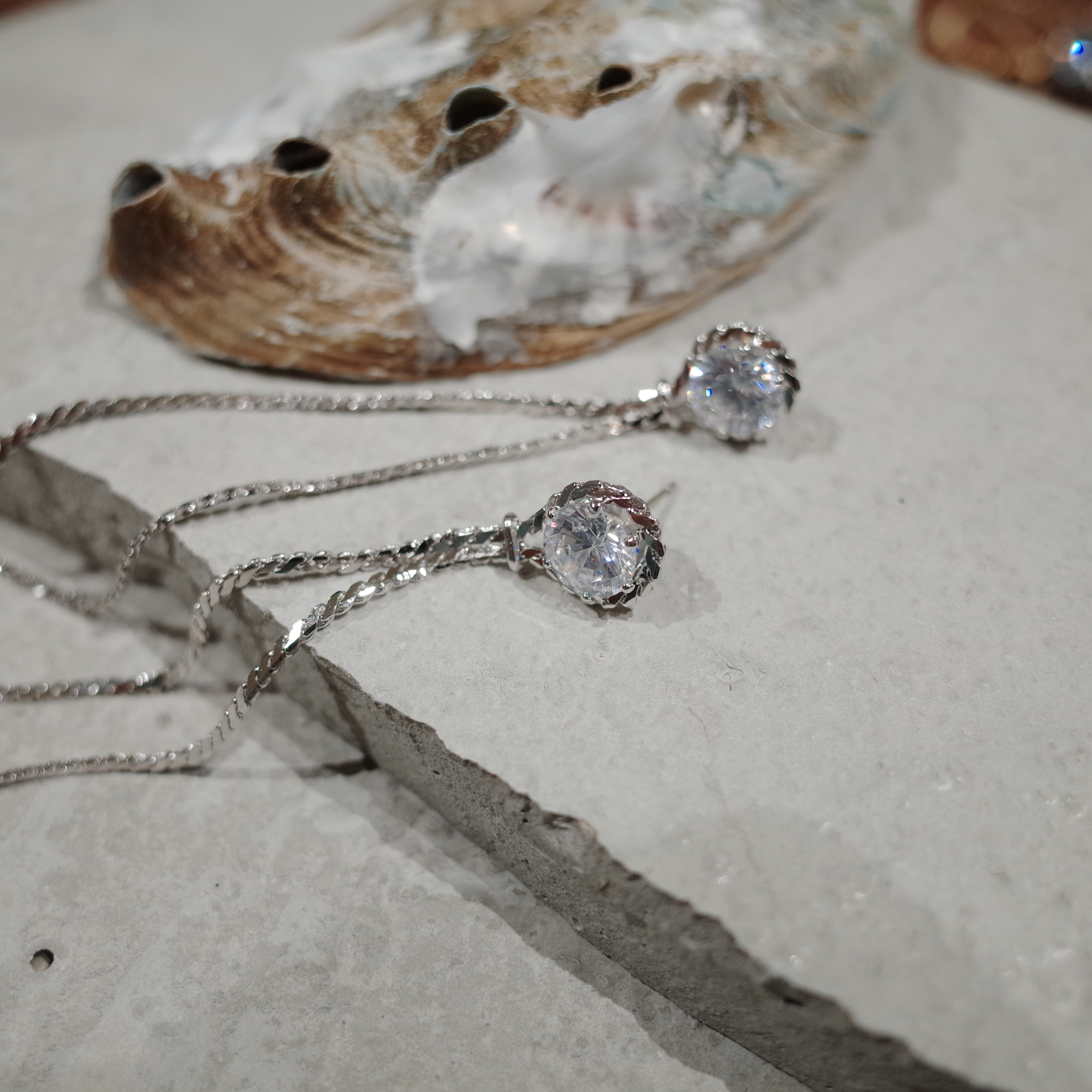 <b><p>NO106 Prong Jewelry &amp Watches Double Dp</p></b><b><p>NO106 プロング ヨリヨリチェーン ダブルドロップイヤリ シックな ユニーデザイン</p></b><br /><br /><p align='center'>