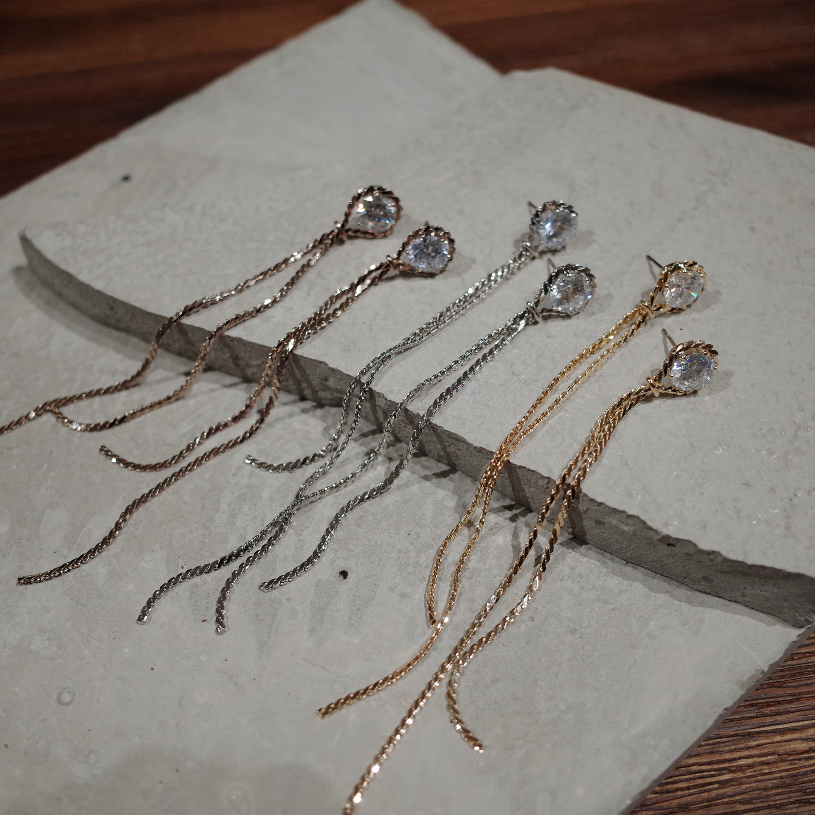 <b><p>NO106 Prong Jewelry &amp Watches Double Dp</p></b><b><p>NO106 プロング ヨリヨリチェーン ダブルドロップイヤリ シックな ユニーデザイン</p></b><br /><br /><p align='center'>