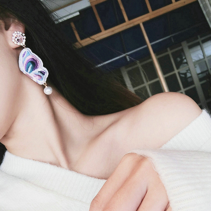 <b><p>stone Cubic Pearl embroidery buttfly Dp Unknown</p></b><b><p>ストーン キュービック 真珠 刺繍 蝶 ドロップ オンバル ランス ウンチム イヤリング</p></b><br /><br /><p align='center'>