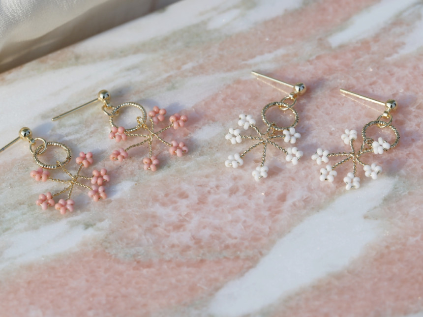 <b><p>Cherry Blossom Mini rg Fw eags Drop handmade</p></b><b><p>桜 ミニリング 花のイヤ ドロップ ハンドメイド ビーズ 派手な 芸能人</p></b><br /><br /><p align='center'>