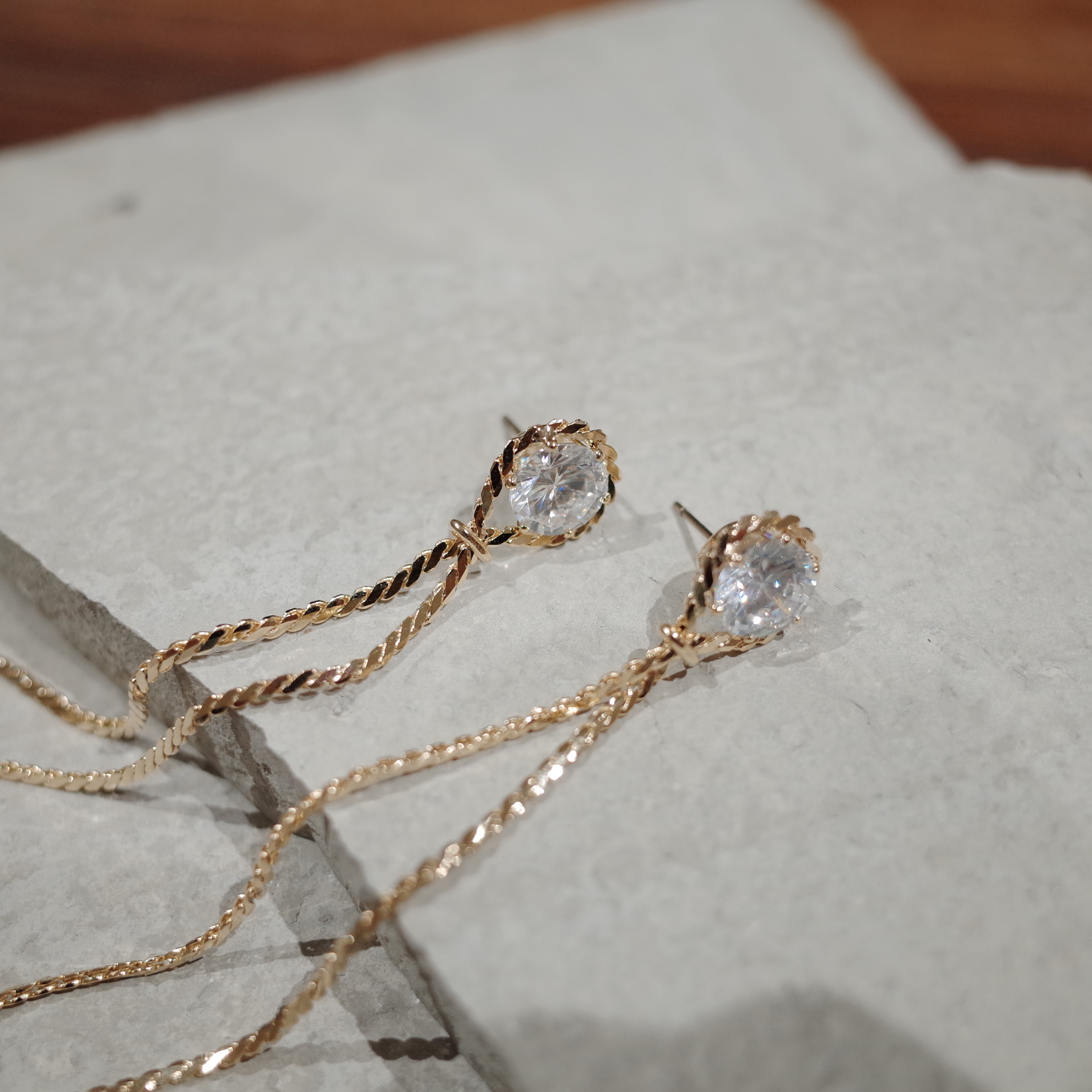 <b><p>NO106 Prong Jewelry &amp Watches Double Dp</p></b><b><p>NO106 プロング ヨリヨリチェーン ダブルドロップイヤリ シックな ユニーデザイン</p></b><br /><br /><p align='center'>