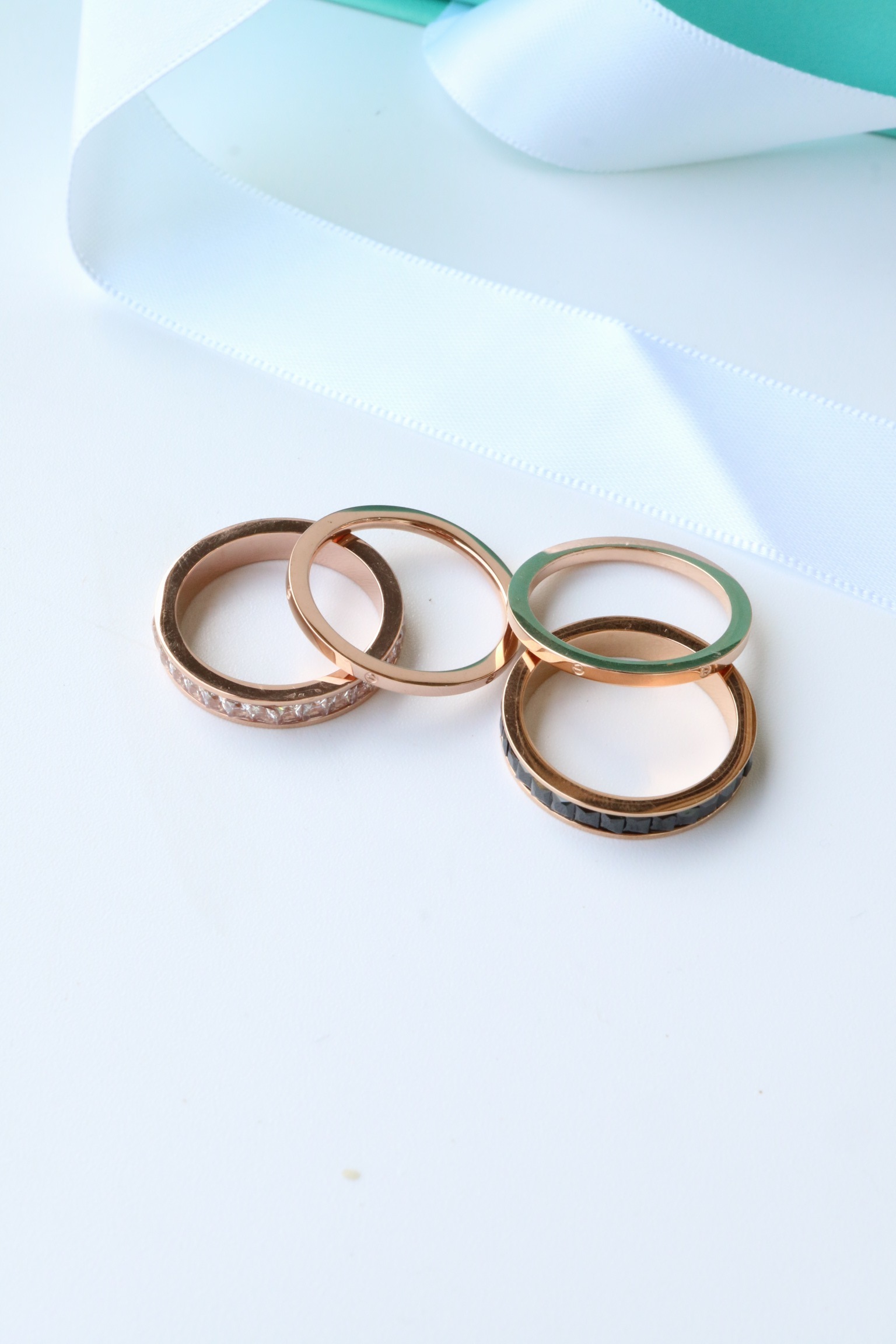 <b><p>titanium All cubic Thread pattern Causc rain</p></b><b><p>チタン オールキュービック ネジ柄 歌声非 最高 リング 結婚式の祝賀客ルコーディネート</p></b><br /><br /><p align='center'>