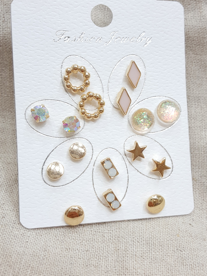 <b><p>ELPING BASIC Set earrings Today's Fashion</p></b><b><p>エルピンベーシック セットピアス 今日のファッション すっきりとしたスタイル 洗練された</p></b><br /><br /><p align='center'>