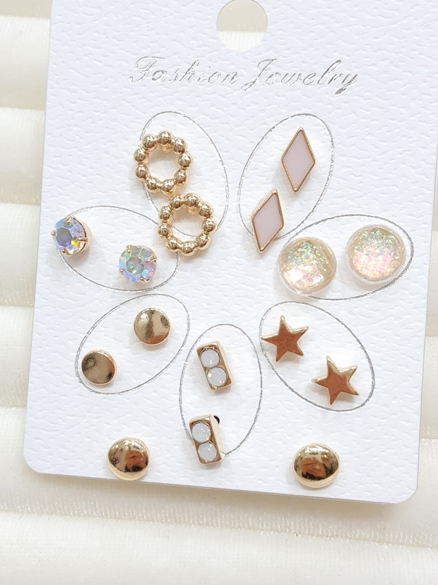 <b><p>ELPING BASIC Set earrings Today's Fashion</p></b><b><p>エルピンベーシック セットピアス 今日のファッション すっきりとしたスタイル 洗練された</p></b><br /><br /><p align='center'>