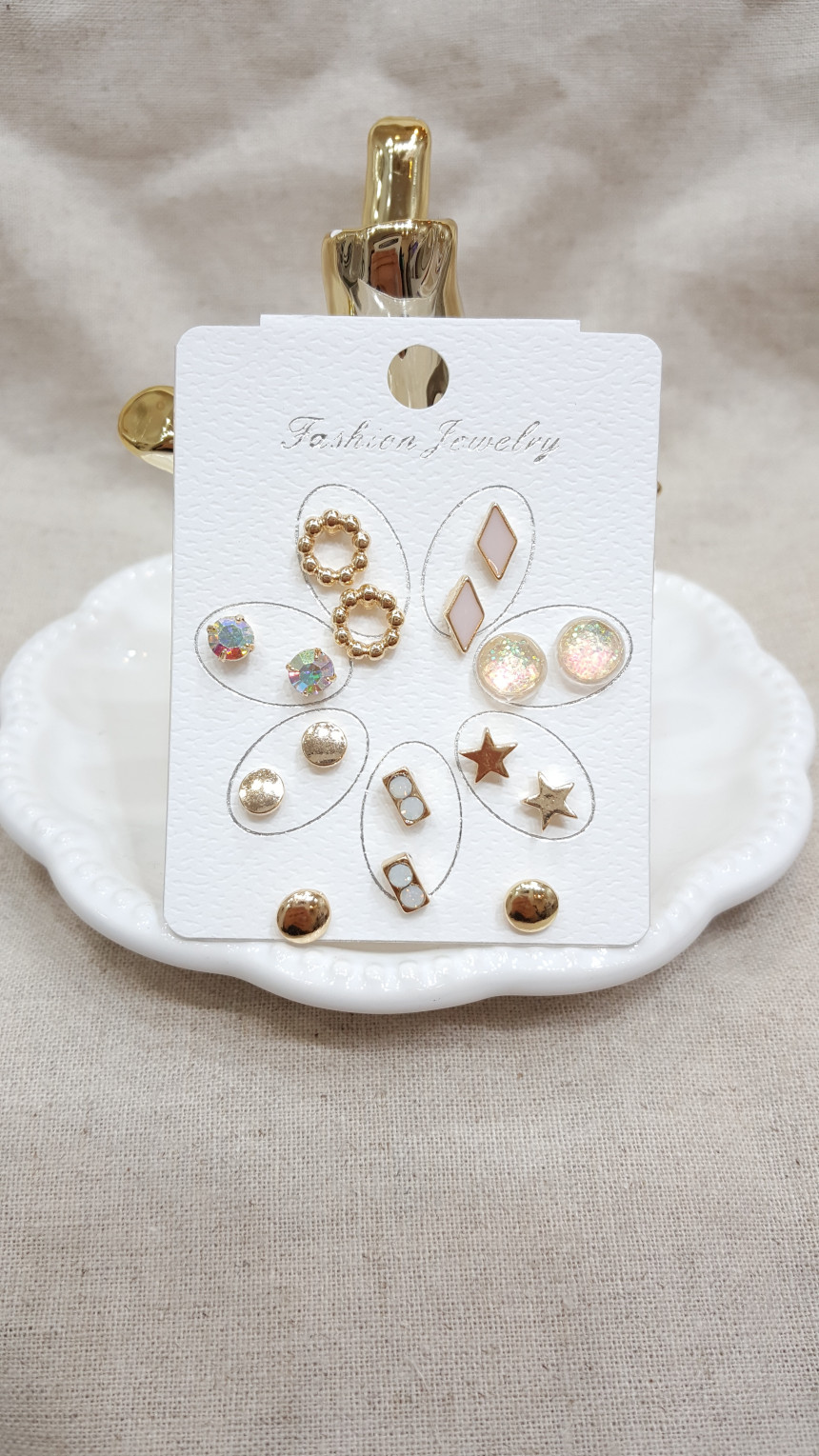 <b><p>ELPING BASIC Set earrings Today's Fashion</p></b><b><p>エルピンベーシック セットピアス 今日のファッション すっきりとしたスタイル 洗練された</p></b><br /><br /><p align='center'>