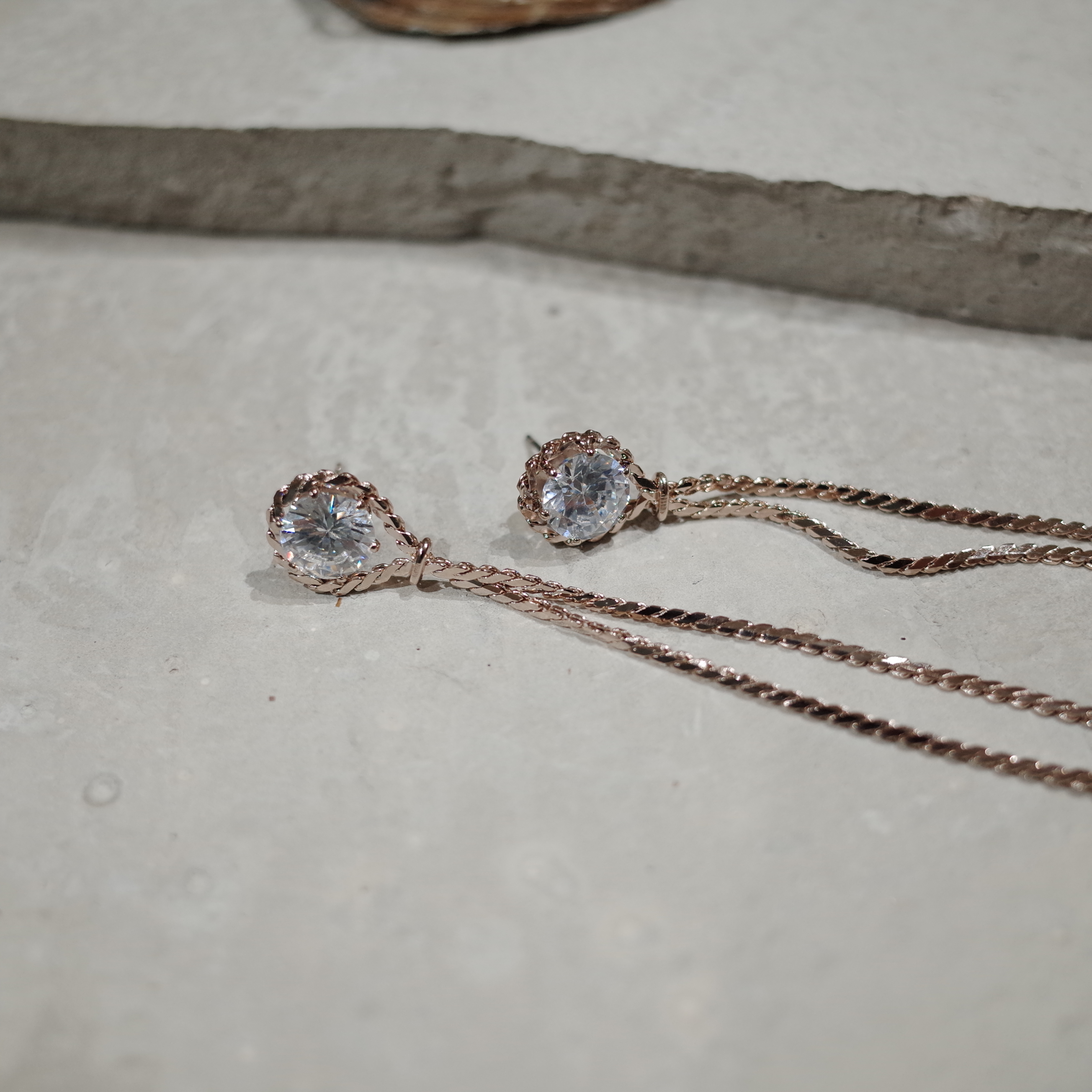 <b><p>NO106 Prong Jewelry &amp Watches Double Dp</p></b><b><p>NO106 プロング ヨリヨリチェーン ダブルドロップイヤリ シックな ユニーデザイン</p></b><br /><br /><p align='center'>