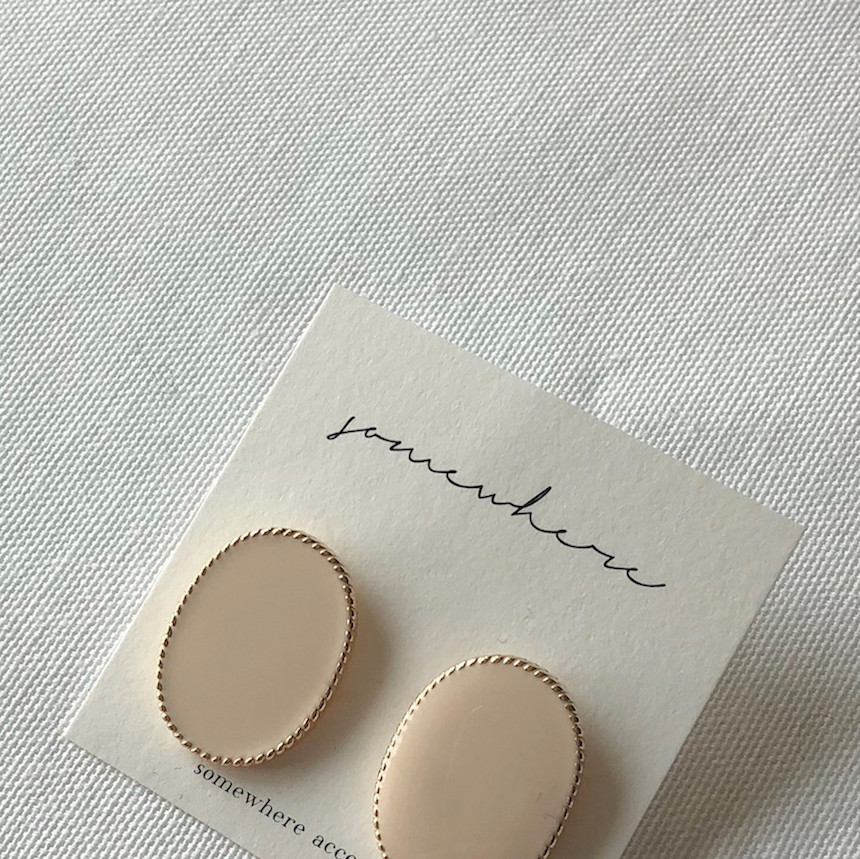 <b><p>Gloss Oval Cor earring acc713 Fenton lavder</p></b><b><p>光沢 オーバル カラーリング acc713 イヤ 楕円形 フェントン ラベンダー</p></b><br /><br /><p align='center'>