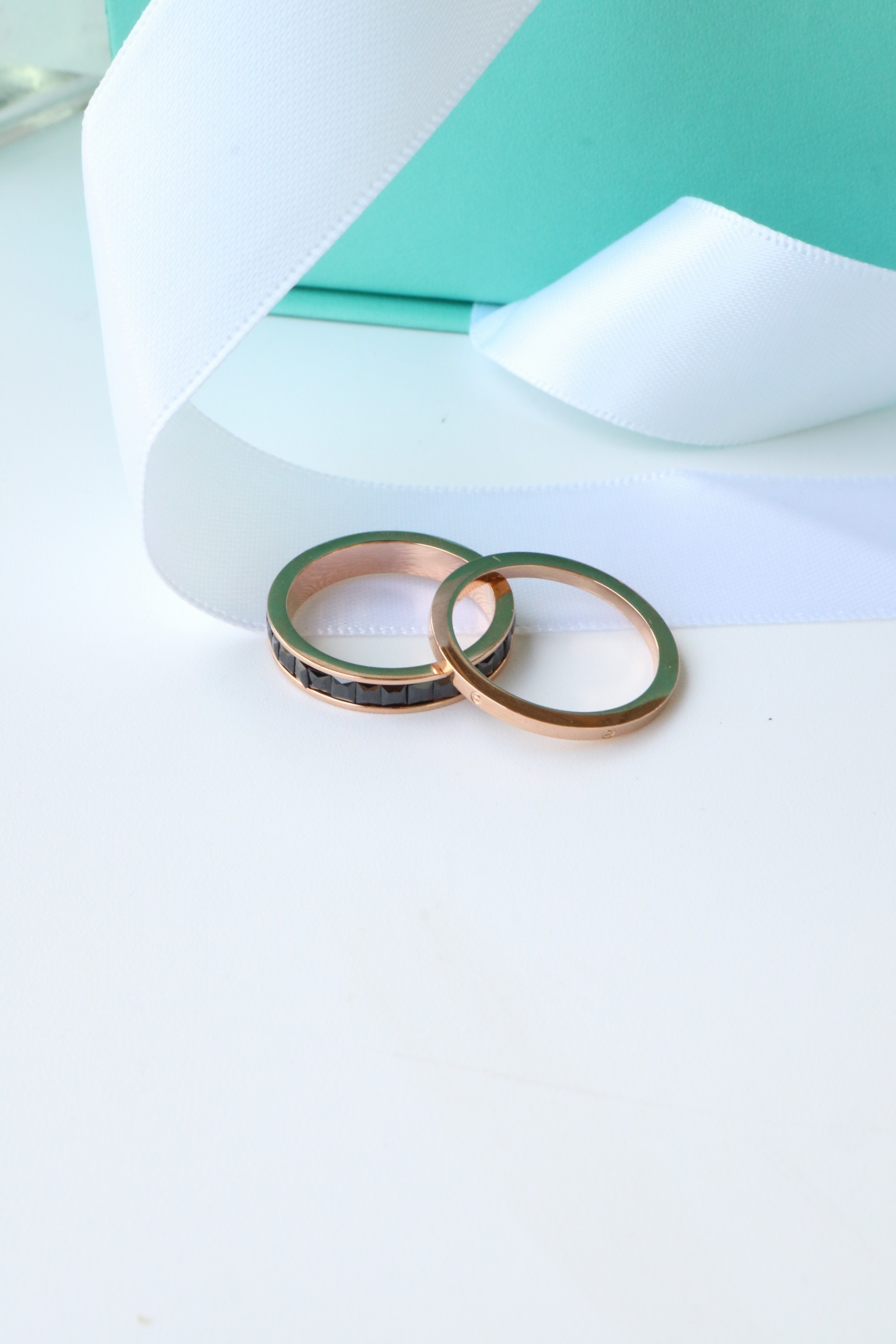 <b><p>titanium All cubic Thread pattern Causc rain</p></b><b><p>チタン オールキュービック ネジ柄 歌声非 最高 リング 結婚式の祝賀客ルコーディネート</p></b><br /><br /><p align='center'>