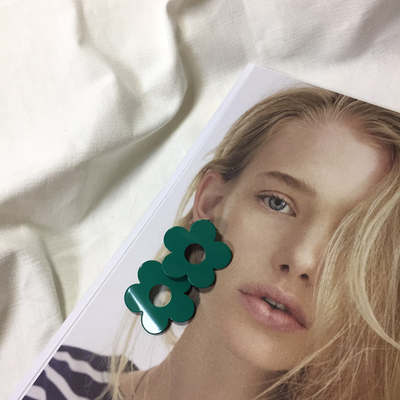 <b><p>flower Bold Fr Retro Kim Na Young st cor</p></b><b><p>フラワー ボールド 花 レトロ キム・ナヨン セント カラー ポイ ドロップ イヤリング</p></b><br /><br /><p align='center'>