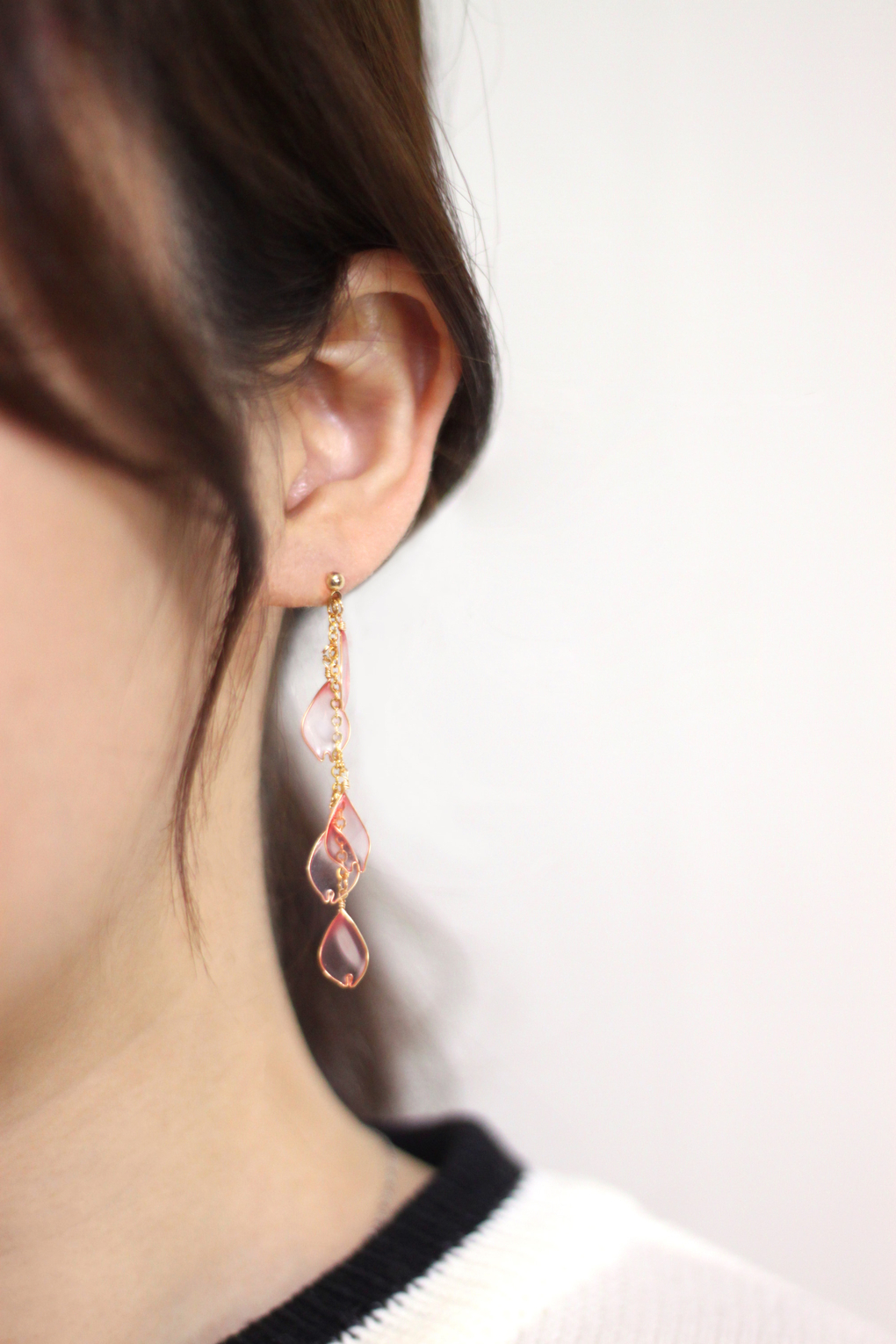 <b><p>Cherry leaf Long Drop Ear Girlfriend gift</p></b><b><p>桜の葉 ロング ドロップ イヤリ グィチ ガールフレンドの贈り物 自主制作 ホワイトデー</p></b><br /><br /><p align='center'>