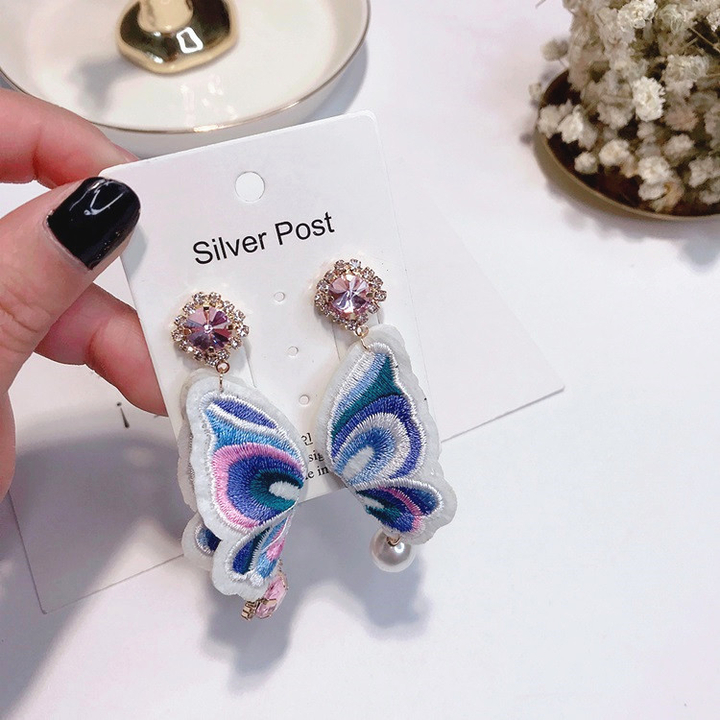 <b><p>stone Cubic Pearl embroidery buttfly Dp Unknown</p></b><b><p>ストーン キュービック 真珠 刺繍 蝶 ドロップ オンバル ランス ウンチム イヤリング</p></b><br /><br /><p align='center'>