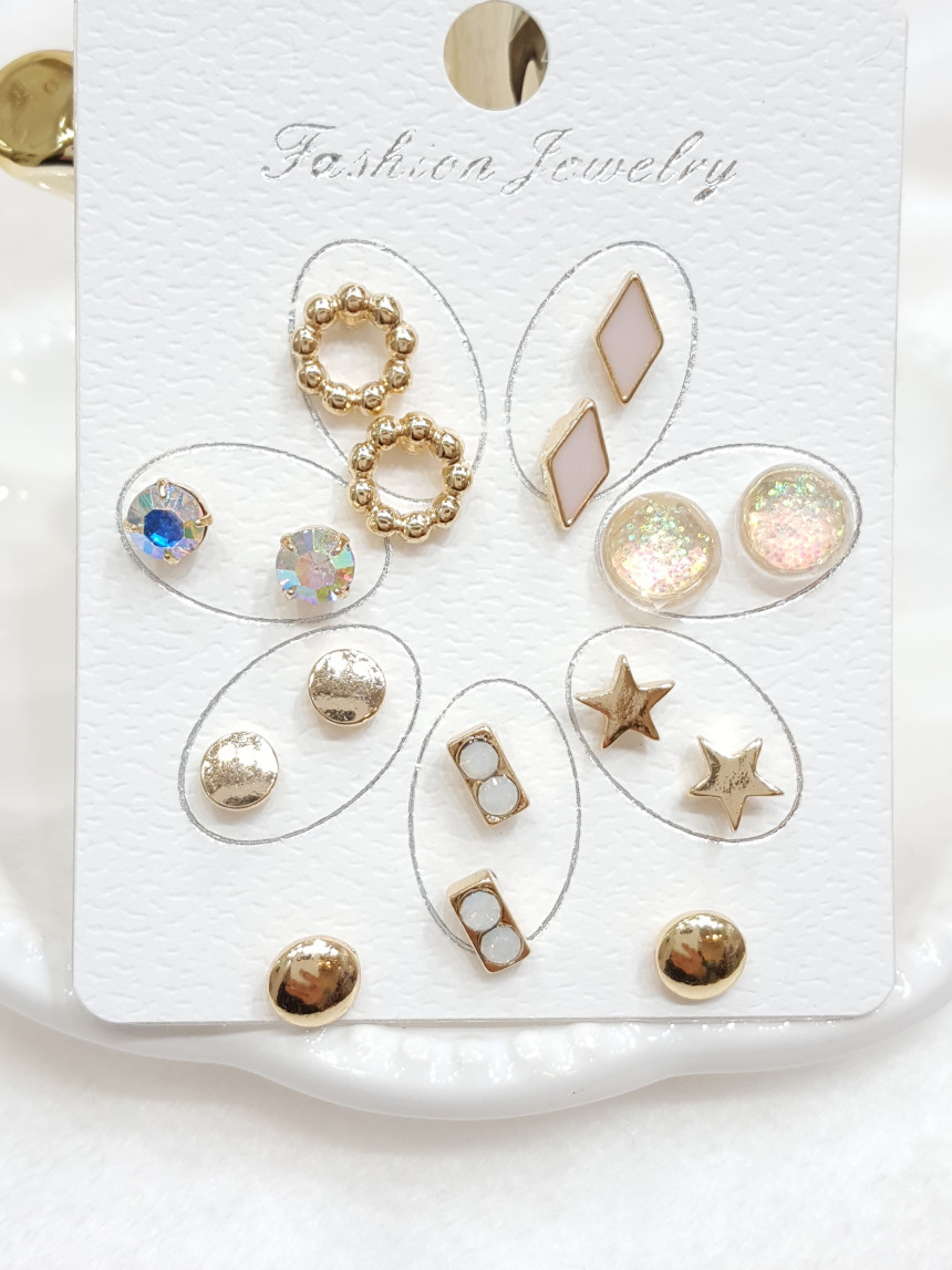 <b><p>ELPING BASIC Set earrings Today's Fashion</p></b><b><p>エルピンベーシック セットピアス 今日のファッション すっきりとしたスタイル 洗練された</p></b><br /><br /><p align='center'>