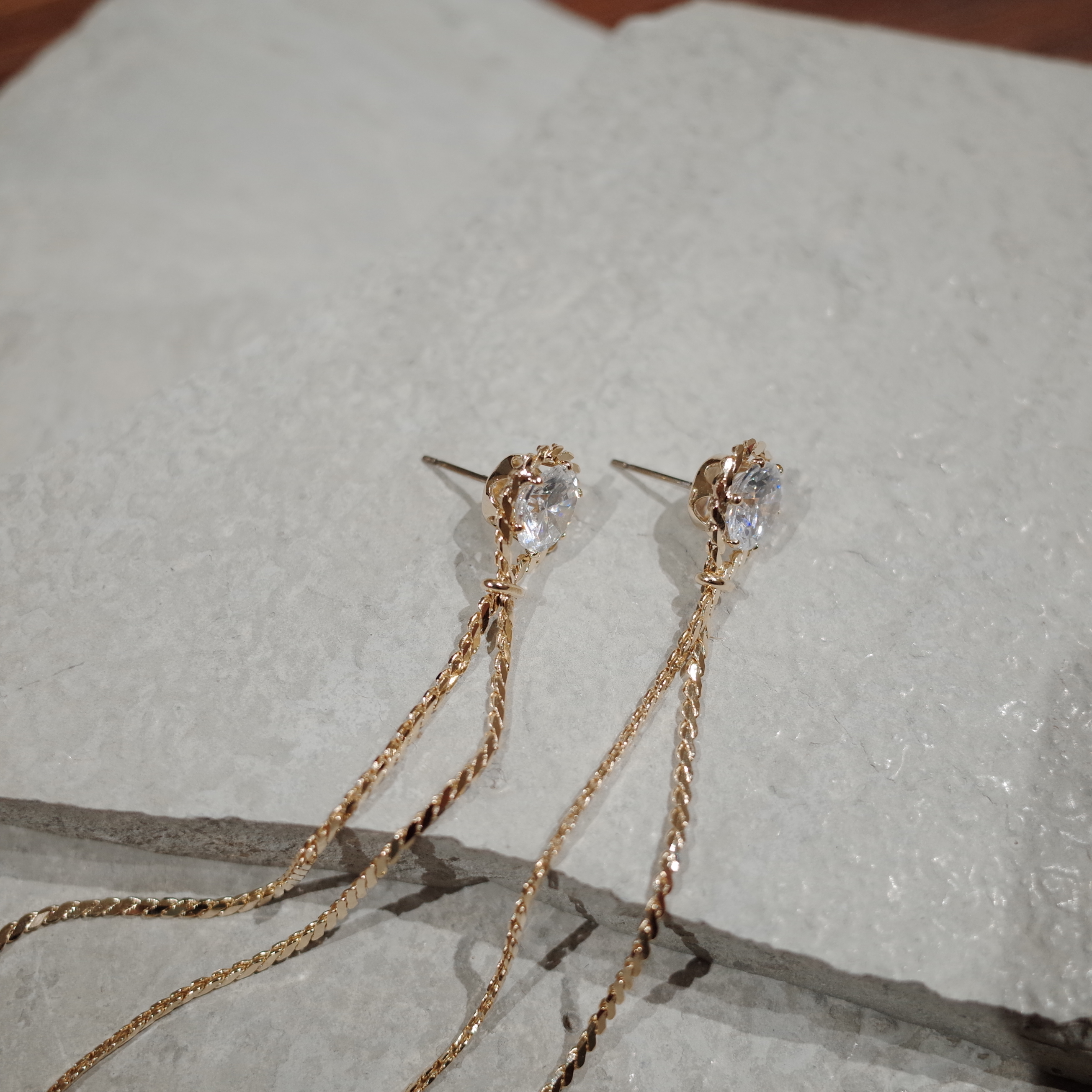 <b><p>NO106 Prong Jewelry &amp Watches Double Dp</p></b><b><p>NO106 プロング ヨリヨリチェーン ダブルドロップイヤリ シックな ユニーデザイン</p></b><br /><br /><p align='center'>