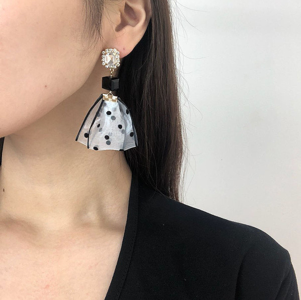 <b><p>cute stone Cubic Dot Ribb Earrings Unique</p></b><b><p>かわいい 原石 キュービック ドットリボンピアス ユニークな アレルギー対策 テンテンイイ</p></b><br /><br /><p align='center'>