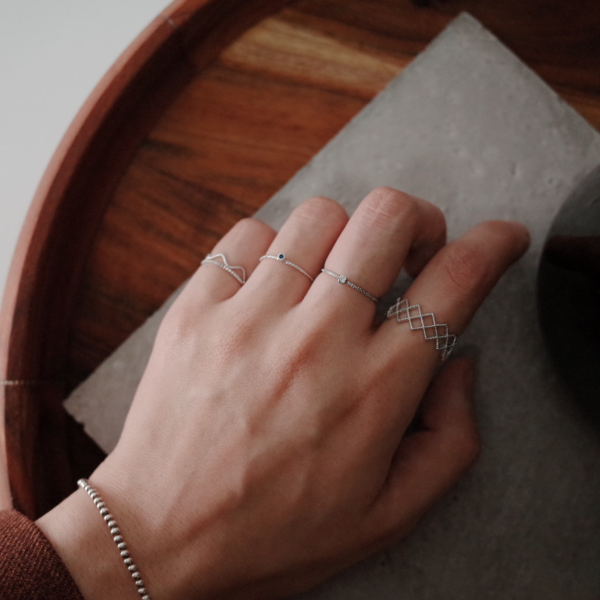 <b><p>cutting Double Stone Comb-shaped SET daily</p></b><b><p>カッティング ダブルストーン ハッチSETリ デイリー セット レイヤ ドゥリン</p></b><br /><br /><p align='center'>