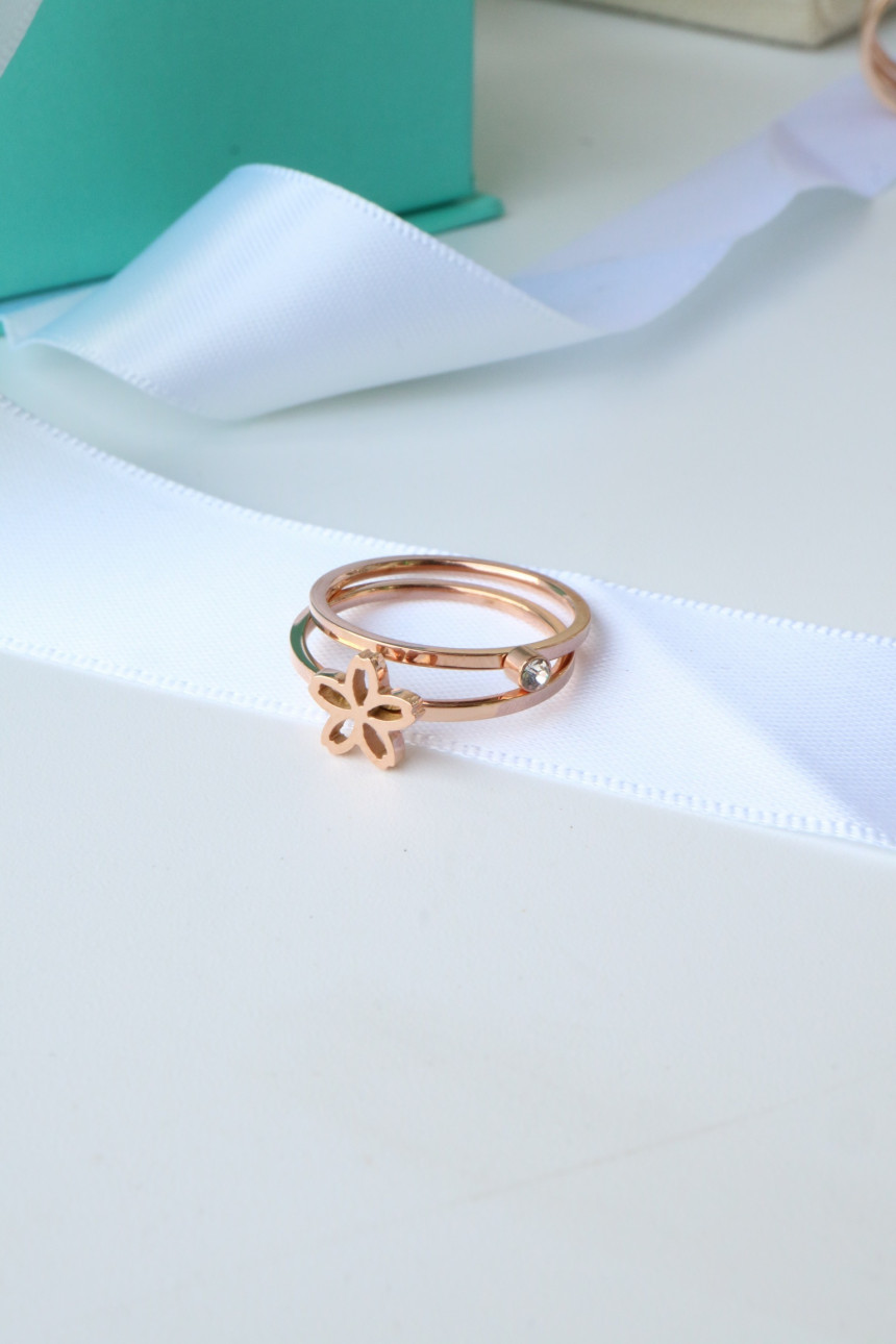 <b><p>titanium 1 flower jelry Layed ring Set sour</p></b><b><p>チタン 1 フラワー 宝石 重ね着 リング サンコム若々しく 知的な魅力の カジュアルな</p></b><br /><br /><p align='center'>