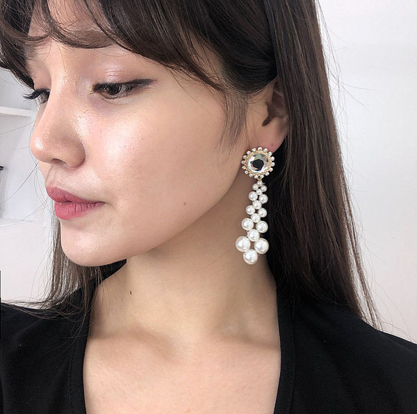 <b><p>fancy stone Cubic Pearl drop rings Std out</p></b><b><p>派手な 原石 キュービック パールドロップイヤリング 説得力の ユニークな 清純な</p></b><br /><br /><p align='center'>