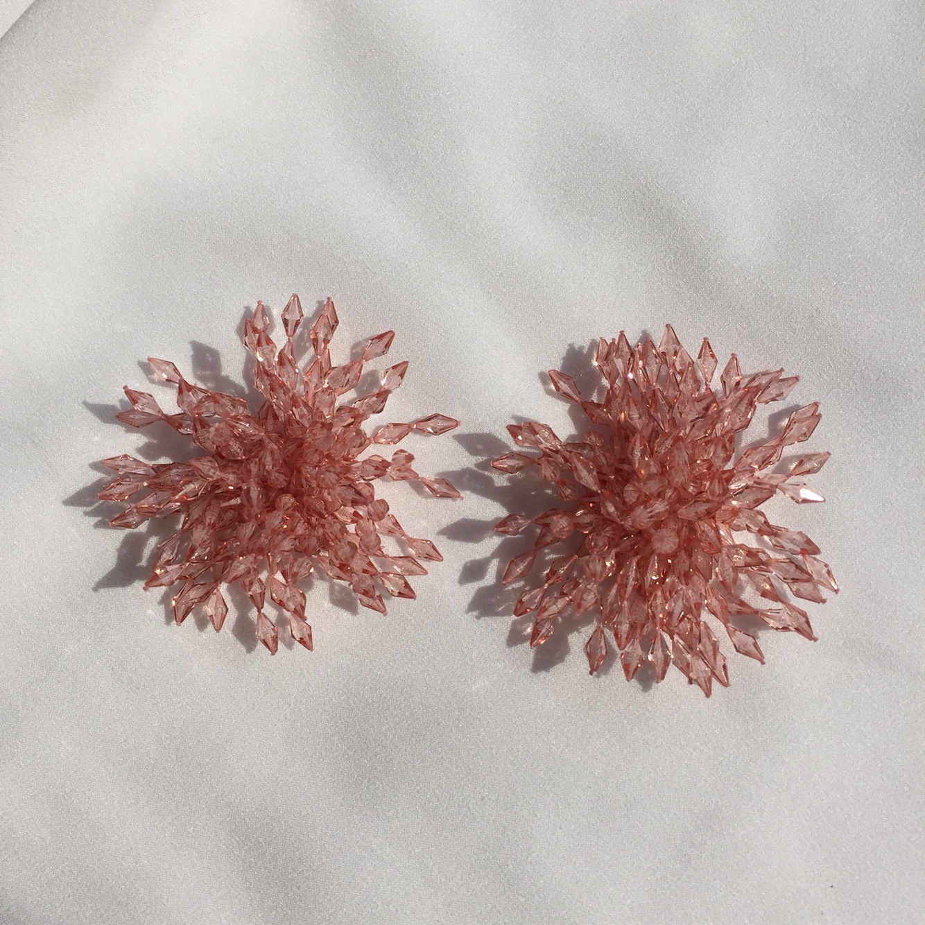 <b><p>Biz flower Kim Hee Sun, Na Yog st earrings</p></b><b><p>ビーズ フラワー キム・ヒソン、 ナヨンstピアス グィチ可能 ボールド 即日発送</p></b><br /><br /><p align='center'>