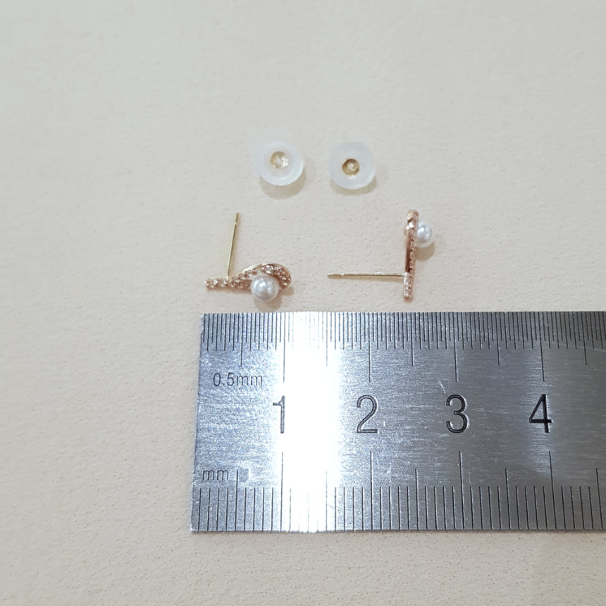 <b><p>Larapel 14K Tcy Drop Fair ering Twenties</p></b><b><p>ララフェル 14K トレイル時 ドロップ 真珠 イヤリング 20代の女性 kギフト</p></b><br /><br /><p align='center'>