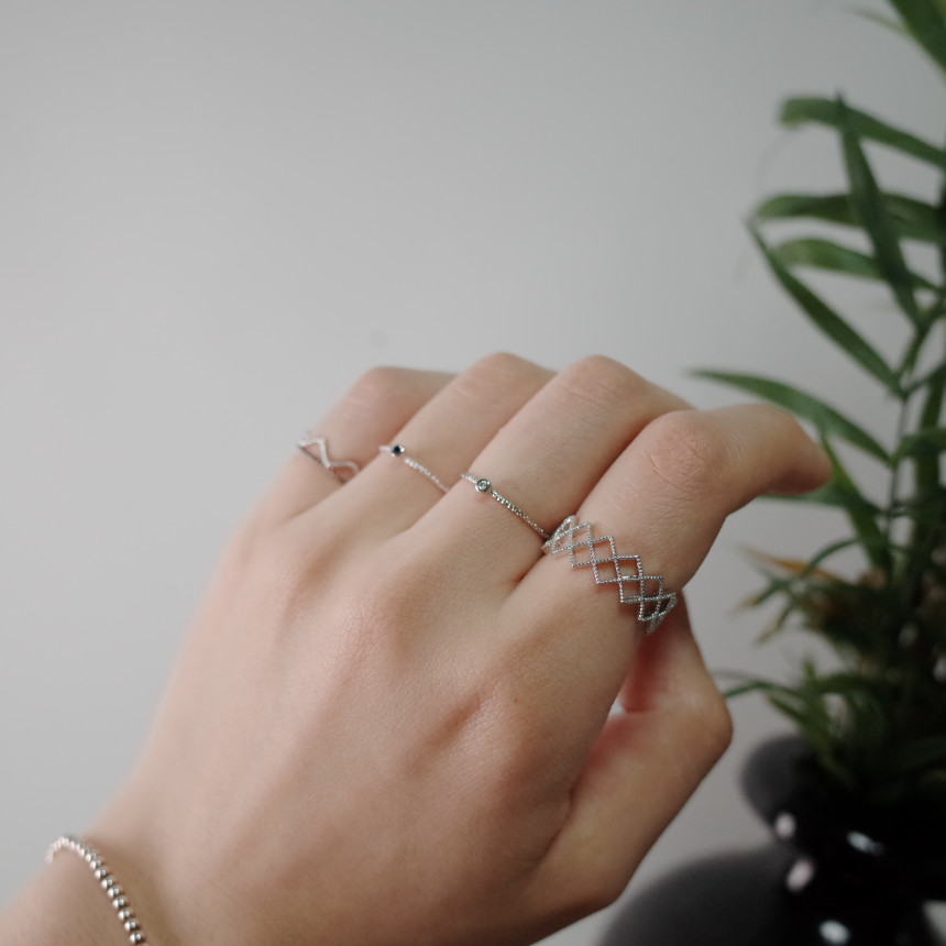 <b><p>cutting Double Stone Comb-shaped SET daily</p></b><b><p>カッティング ダブルストーン ハッチSETリ デイリー セット レイヤ ドゥリン</p></b><br /><br /><p align='center'>