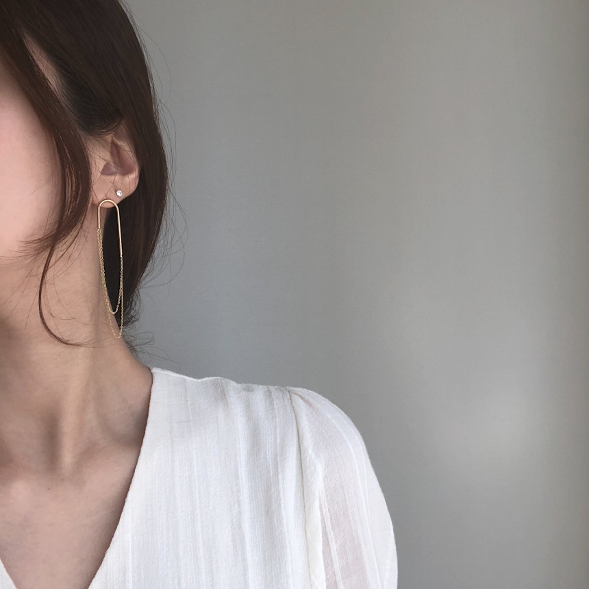 <b><p>Madle Bold Earrings silver Pel drop Unbalanced</p></b><b><p>マドル U ボールドピアス シルバー パロップ アンバランス 925 ギフト</p></b><br /><br /><p align='center'>