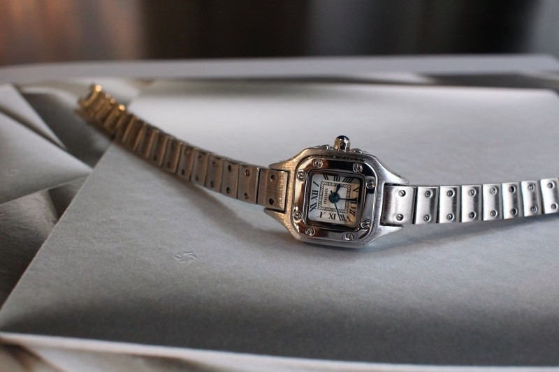 <b><p>Minimal edge Won Met watch fee 20's Ref</p></b><b><p>ミニマル エッジ 女性 メタル時計 20代 洗練された すっきりとした カジュアル</p></b><br /><br /><p align='center'>