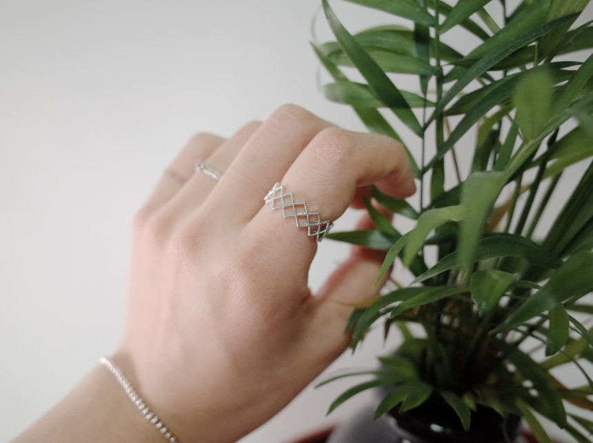 <b><p>cutting Double Stone Comb-shaped SET daily</p></b><b><p>カッティング ダブルストーン ハッチSETリ デイリー セット レイヤ ドゥリン</p></b><br /><br /><p align='center'>