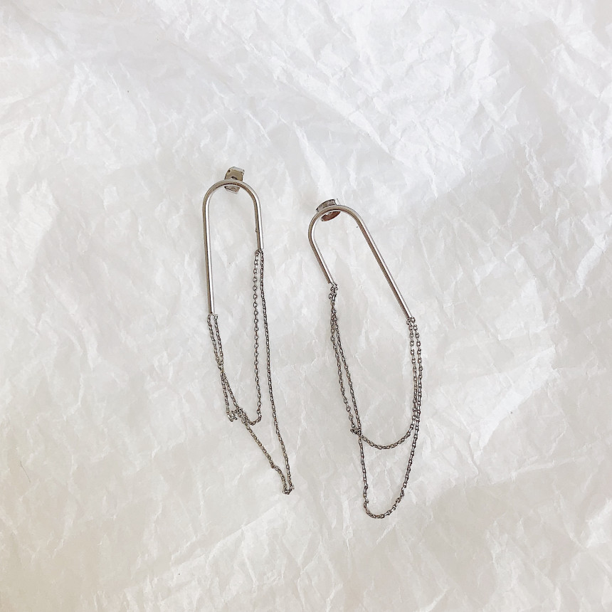 <b><p>Madle Bold Earrings silver Pel drop Unbalanced</p></b><b><p>マドル U ボールドピアス シルバー パロップ アンバランス 925 ギフト</p></b><br /><br /><p align='center'>